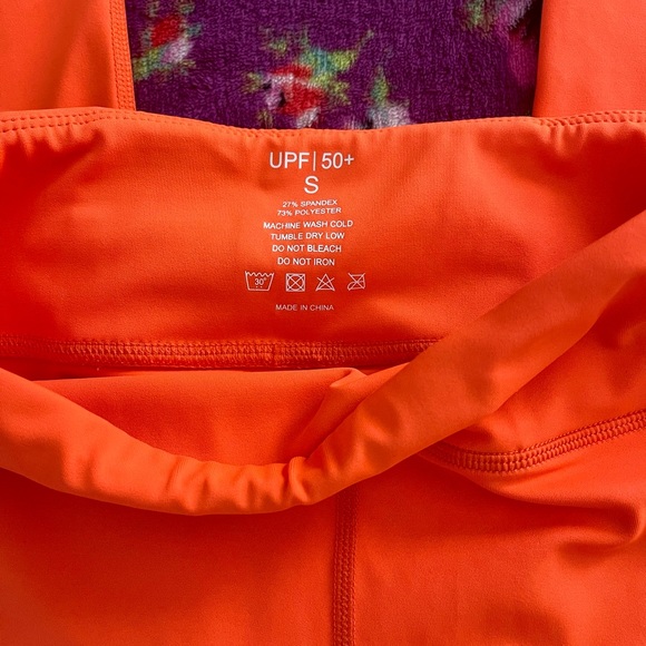 XTUPO - Orange Capri Workout Leggings UPF 50+ - Picture 3 of 7